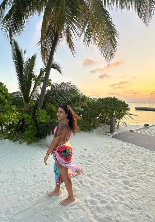 Melek Mosso'nun Maldivler pozu olay oldu - Resim: 5